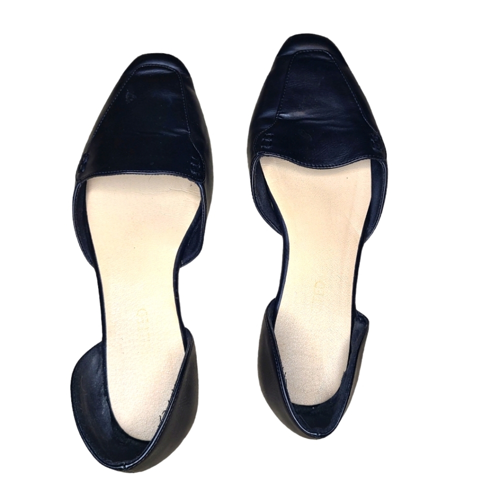 Unrestricted Black Flats
